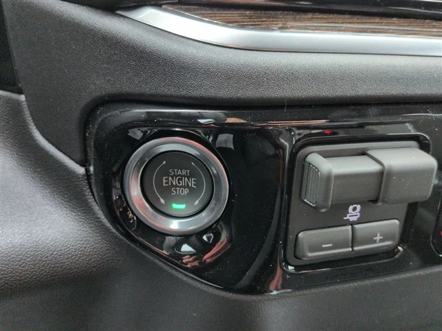 New 2026 Onyx Black GMC Elevation image 76
