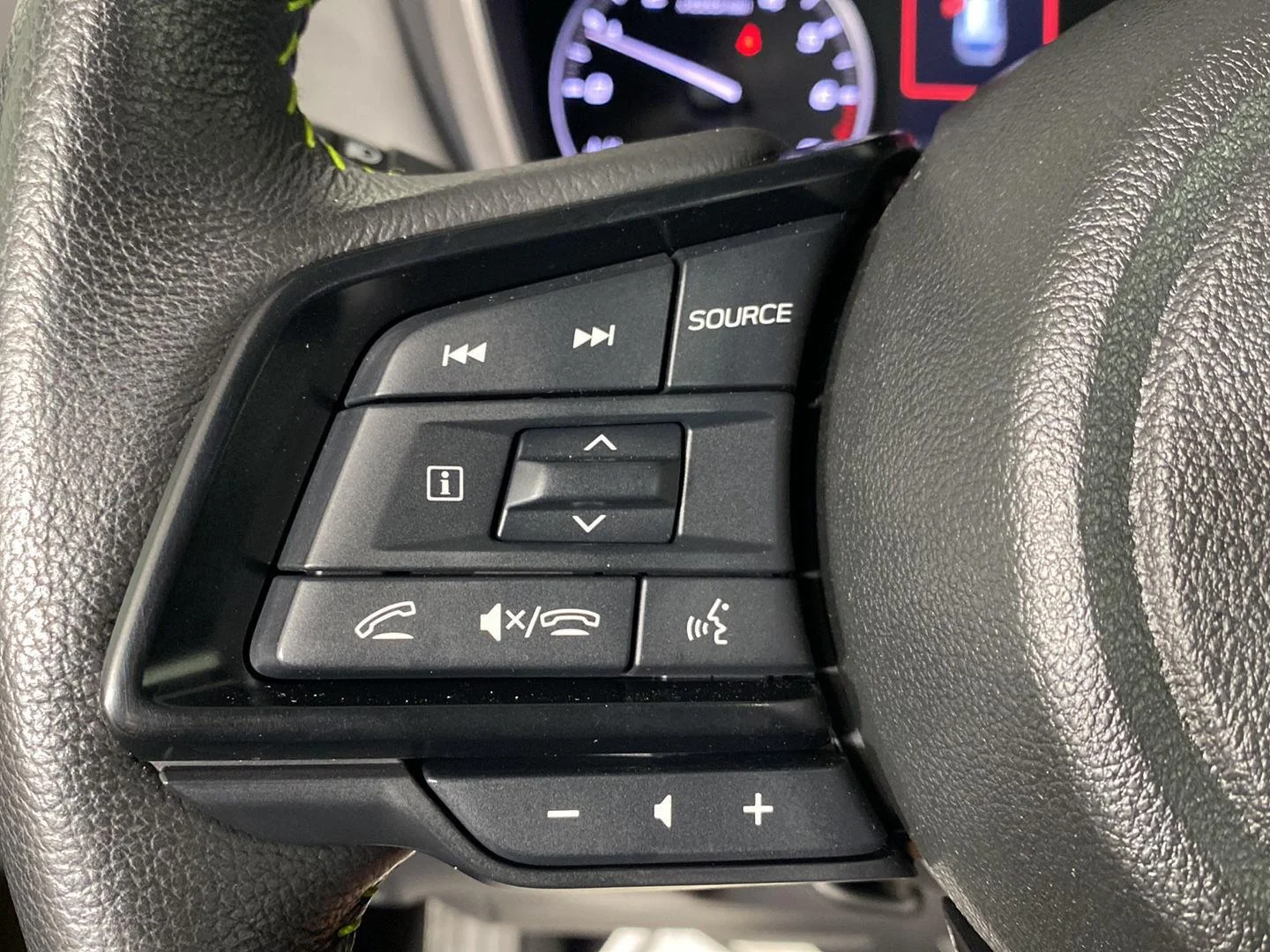 Used 2024 Autumn Green Metallic Subaru Onyx Edition image 25