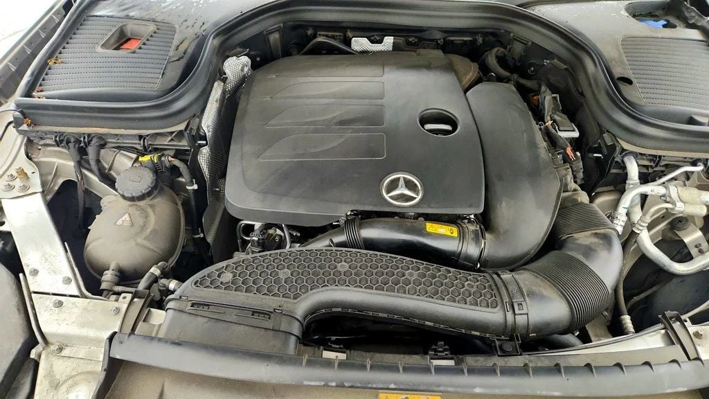 Used 2022 Mojave Silver Metallic Mercedes-Benz GLC 300 4MATIC SUV w/ AMG® Line & Premium Package Lite image 24