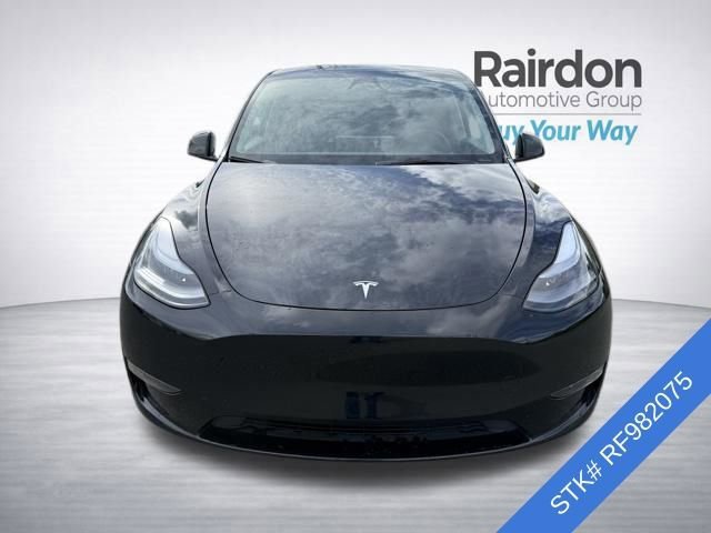 Used 2024 Tesla Model Y Long Range with VIN 7SAYGAEE4RF982075 for sale in Sumner, WA