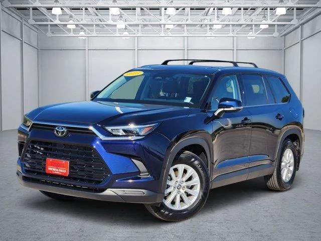 Used 2025 Blueprint Toyota XLE image 1