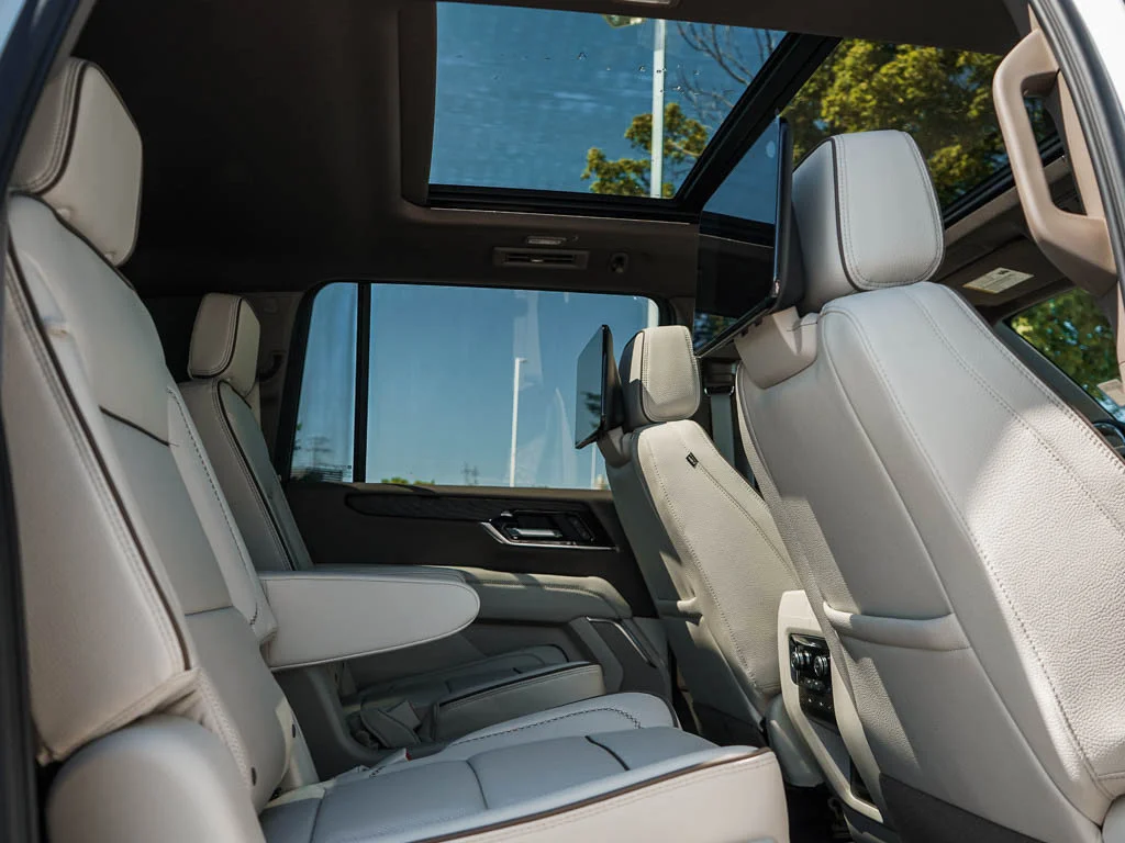 2026 GMC Yukon XL Denali - Photo 14