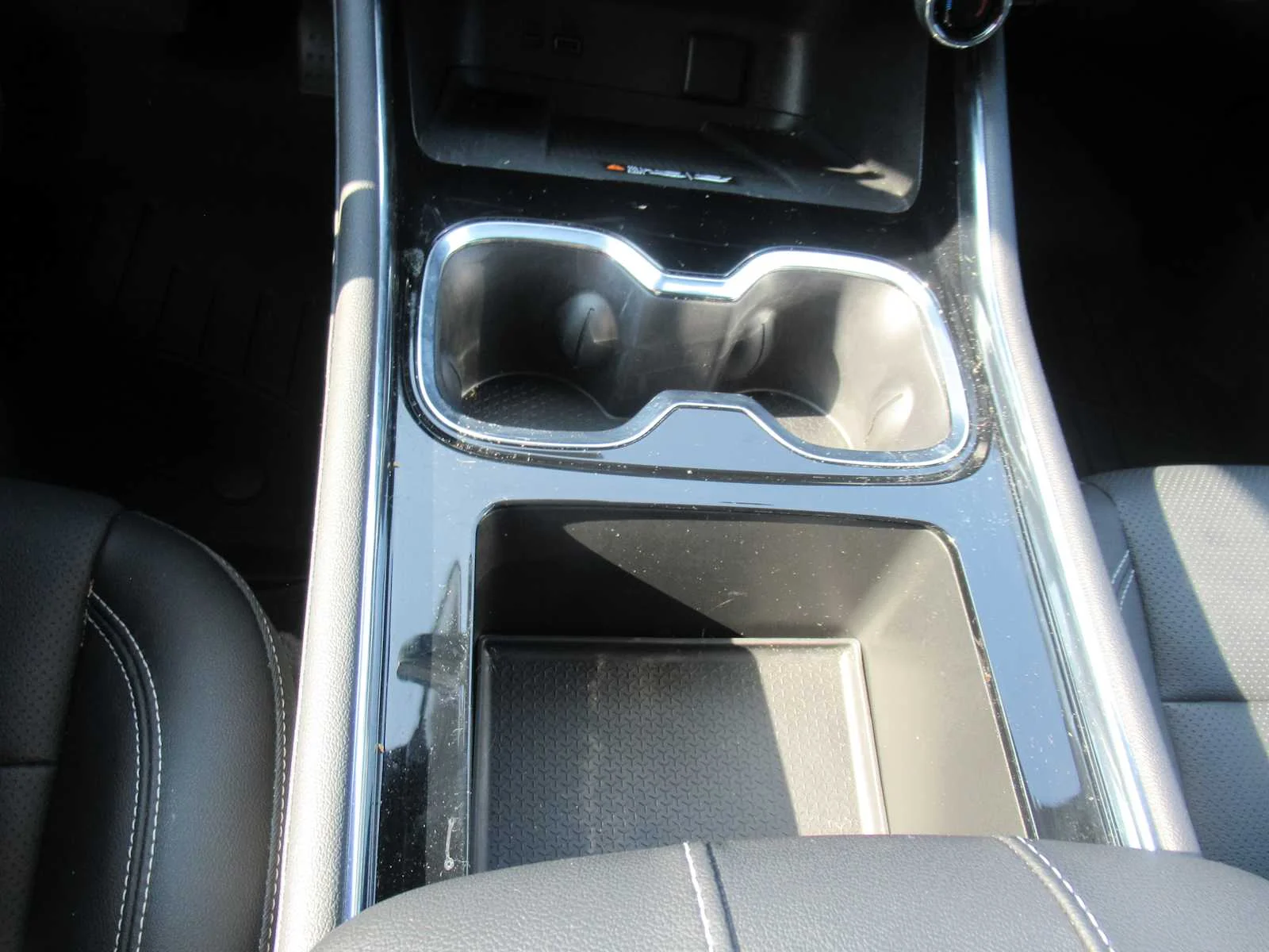 Used 2026 Summit White Chevrolet FWD LT image 25