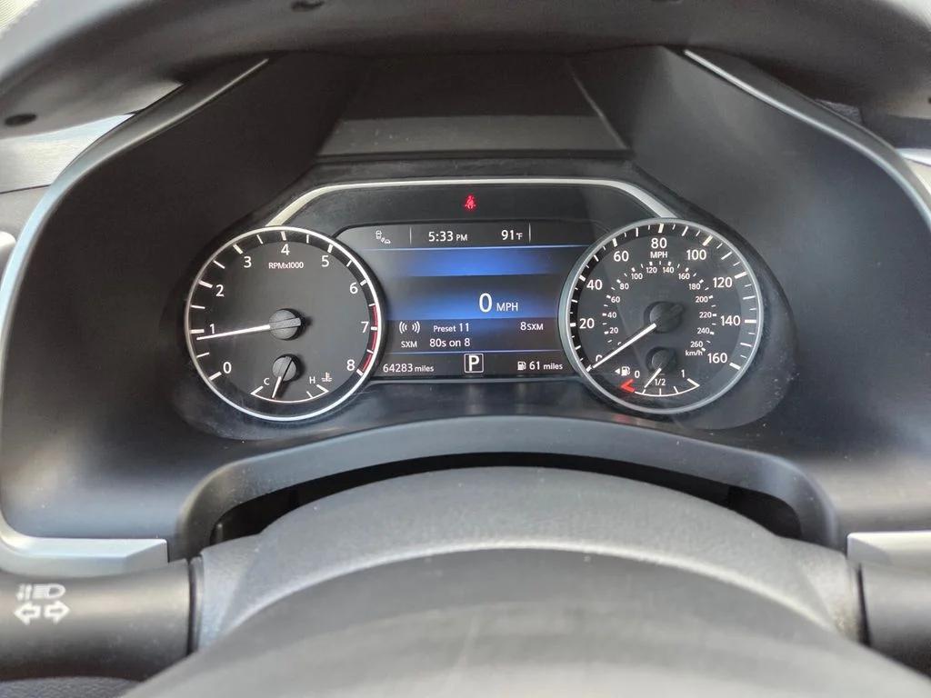 Used 2023 Gray Nissan SV image 15