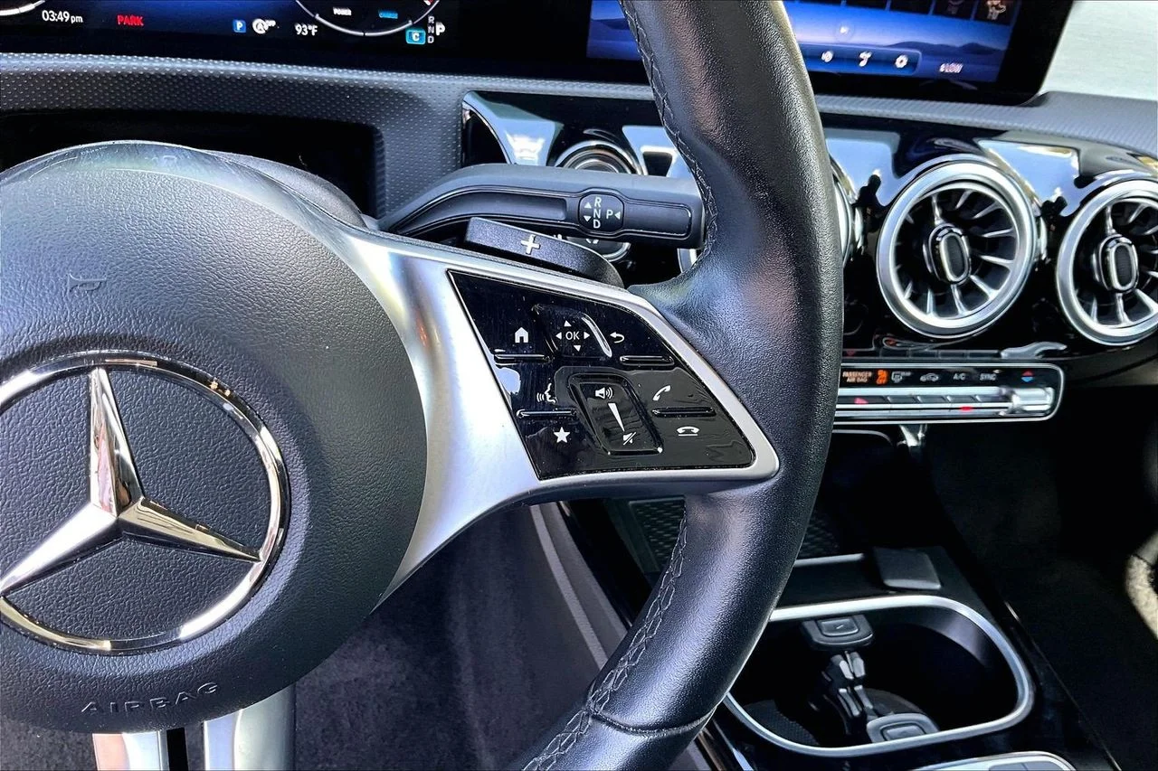 Certified Used 2025 Gray Mercedes-Benz CLA 250 image 29