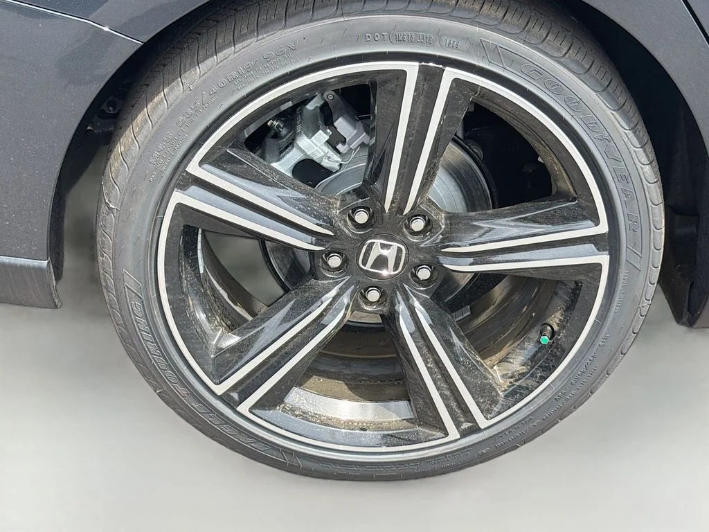 New 2026 Meteorite Gray Metallic Honda SE image 10