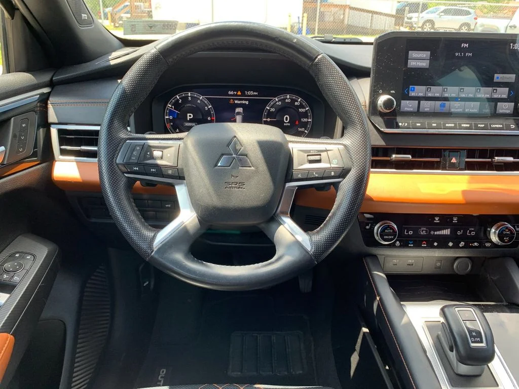 Used 2022 Black Mitsubishi SEL image 17