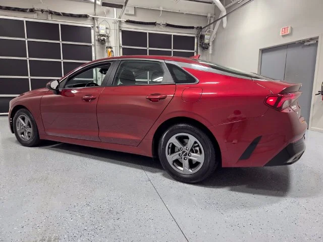 Used 2023 Red Kia LXS image 9