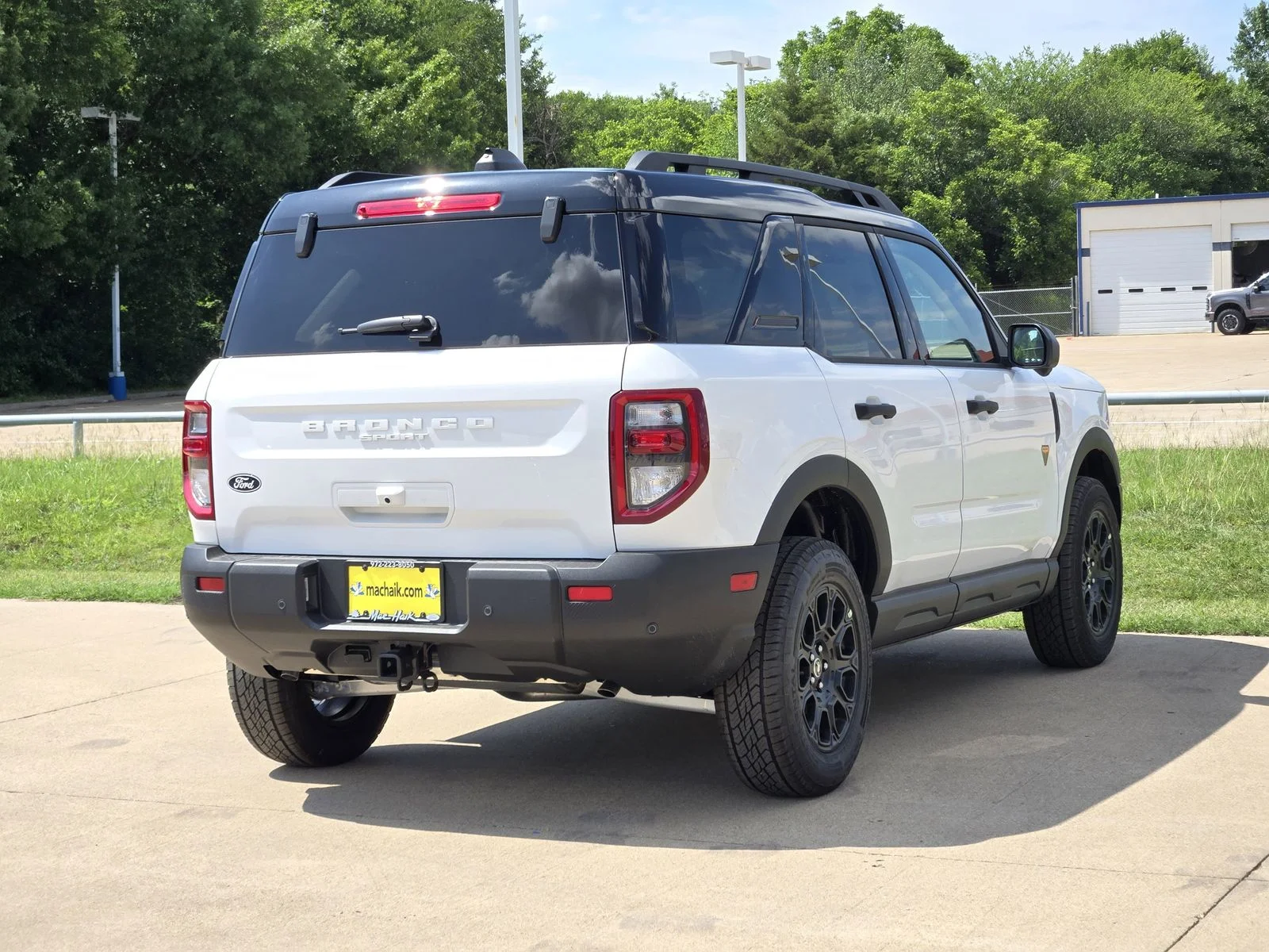 New 2026 Oxford White Ford Badlands® image 4