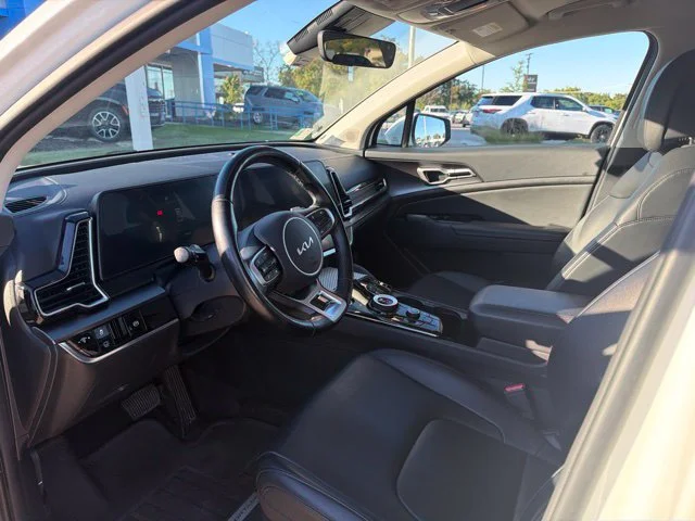 Used 2023 White Kia EX image 2