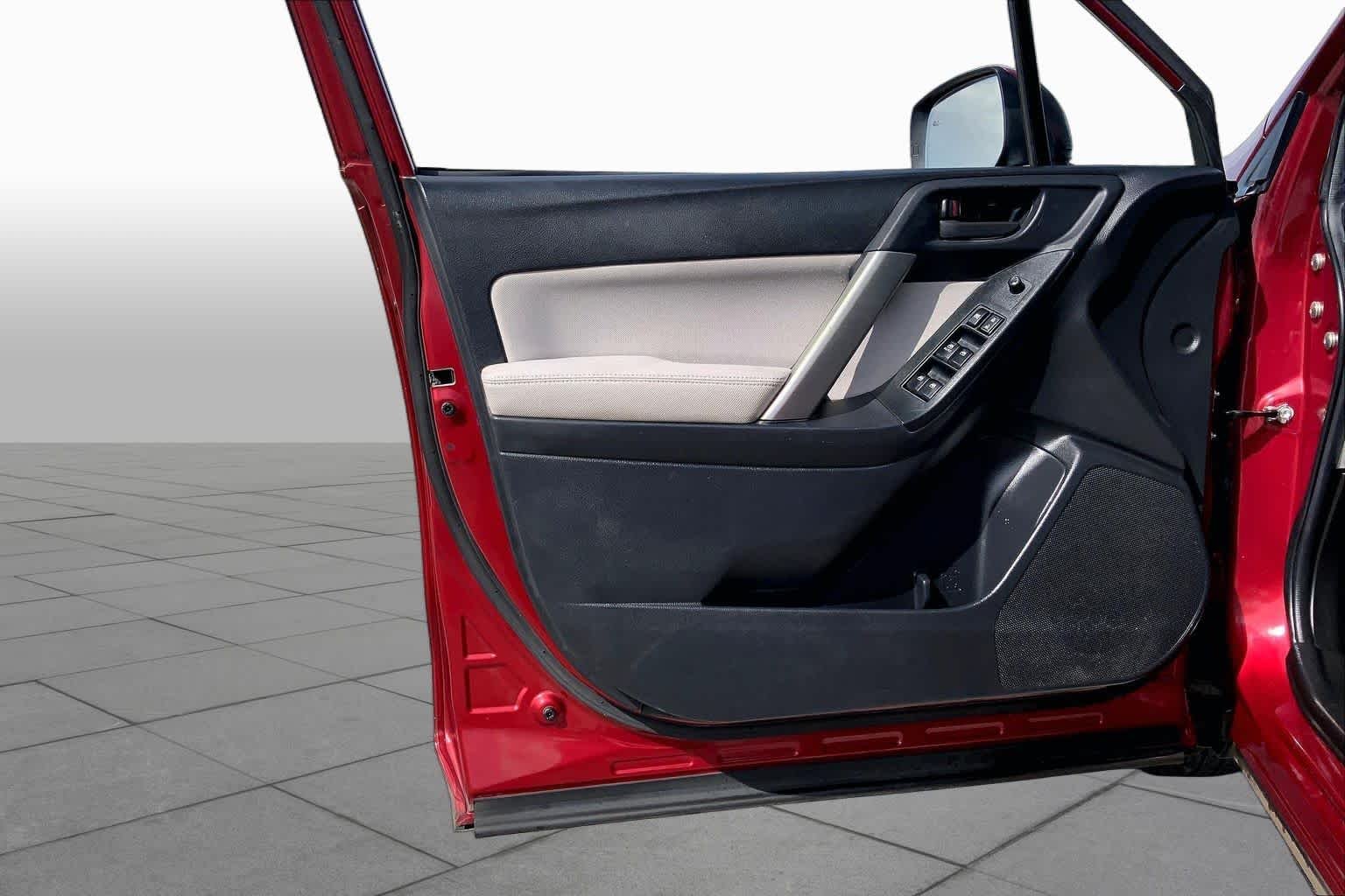 Used 2015 Venetian Red Pearl Subaru 2.5i Premium image 21