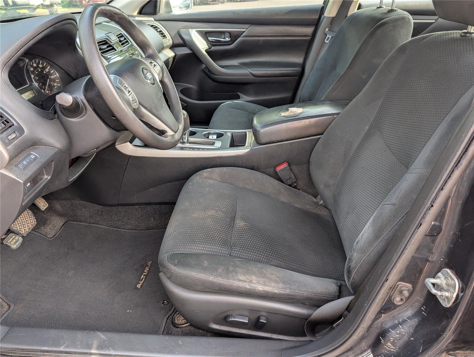 Used 2015 Storm Nissan 2.5 S image 15
