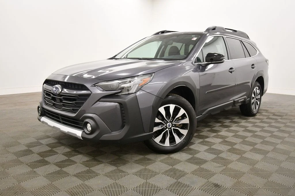 Used 2025 Subaru Outback Limited with VIN 4S4BTANC8S3114740 for sale in Rochester, Minnesota