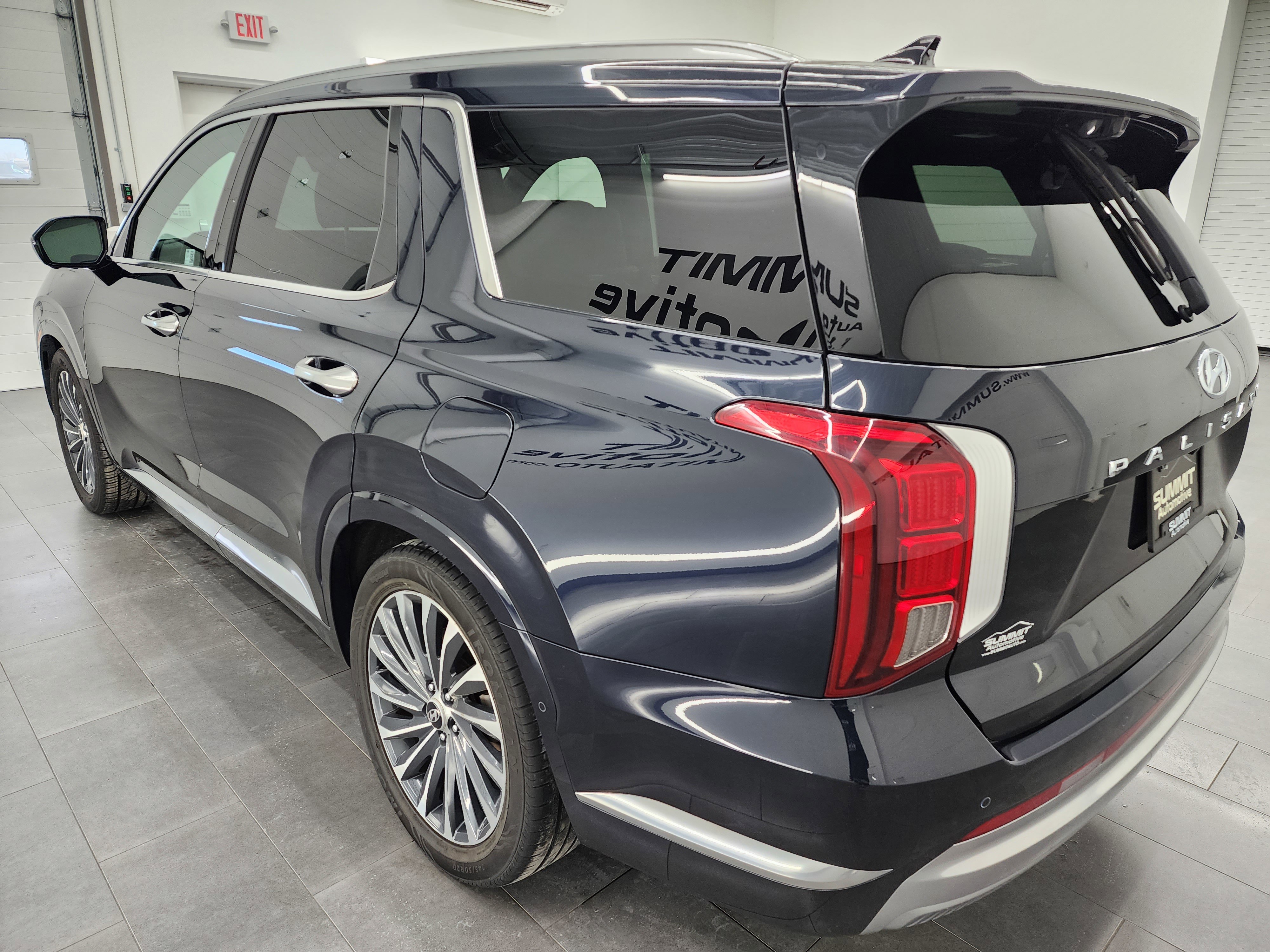 Used 2024 Moonlight Cloud Hyundai Calligraphy: CALLIGRAPHY-AWD-QUADS-THIRD-NAV-PANO-ADAPTIVE CRUISE-1 OWNER image 6