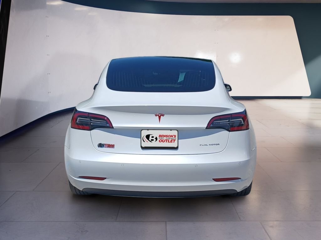 Used 2019  Tesla Long Range image 4