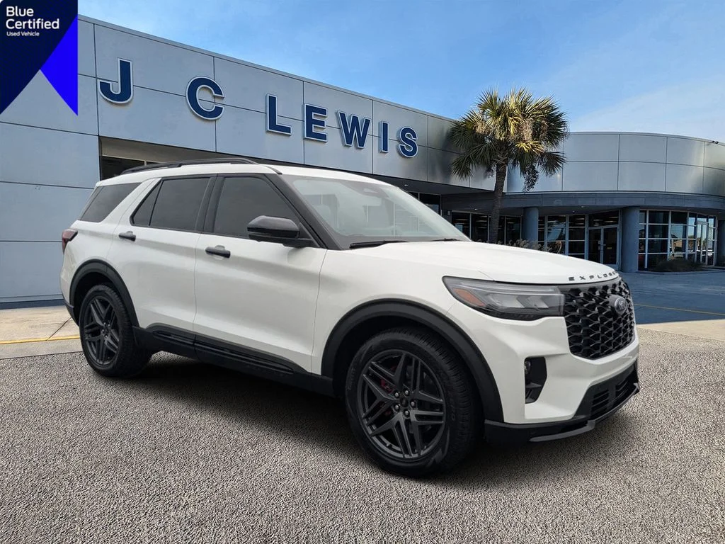 2026 Ford Explorer ST 4WD's photo