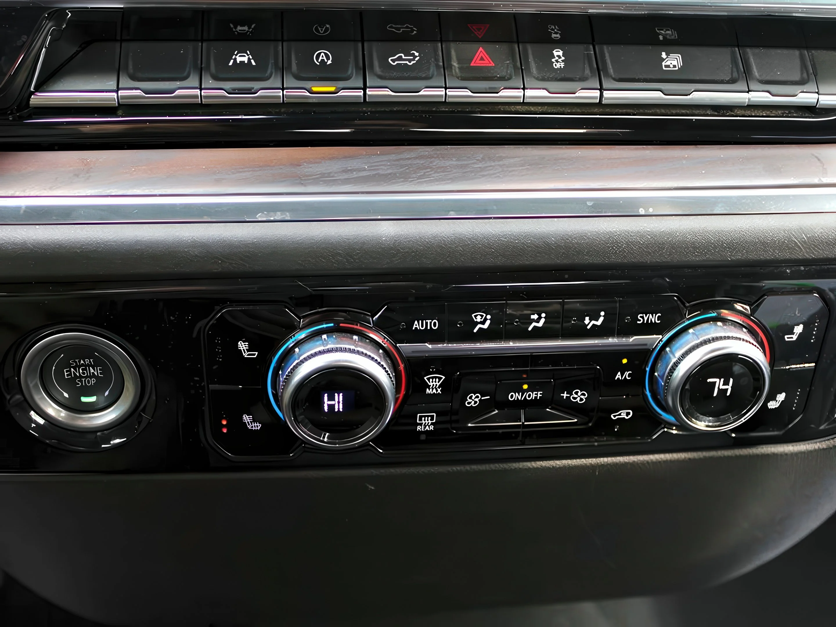 2024 GMC Sierra 1500 SLT - Photo 22
