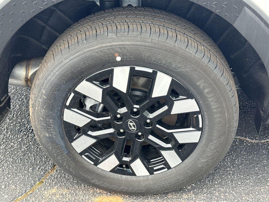 New 2026 White Hyundai SEL Activity FWD image 17