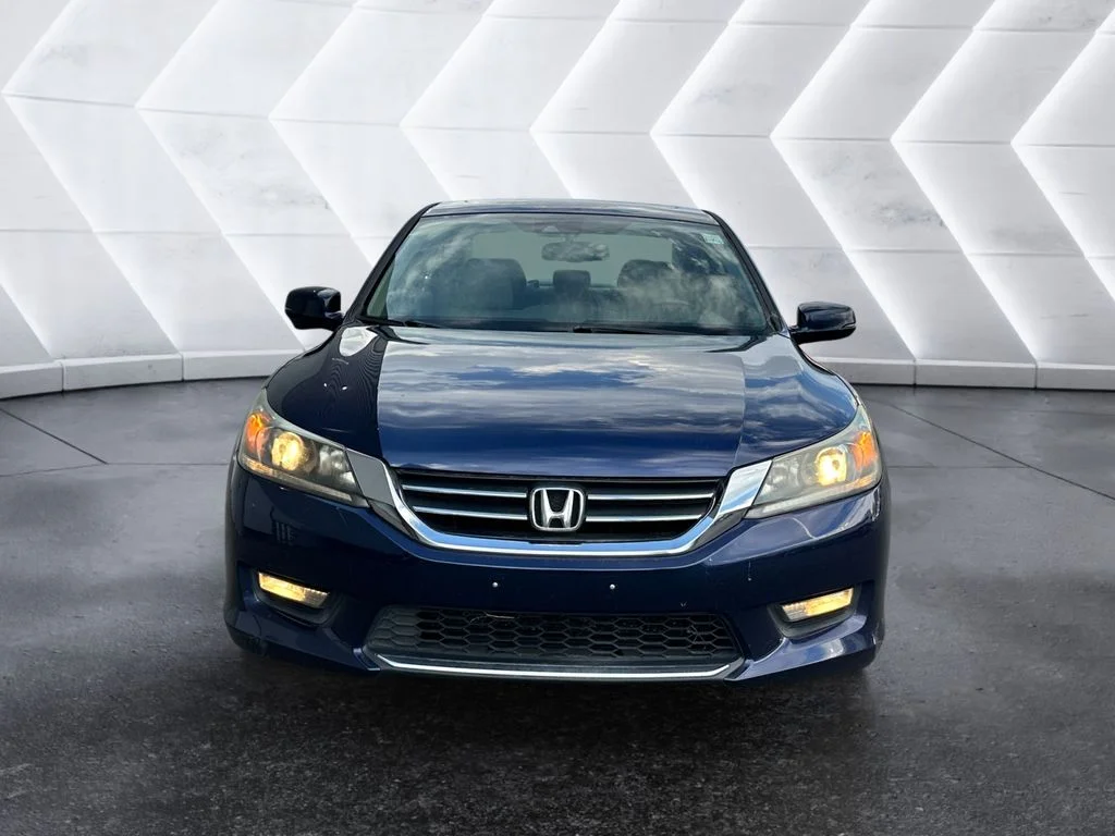 Used 2015 Blue Honda EX-L image 2