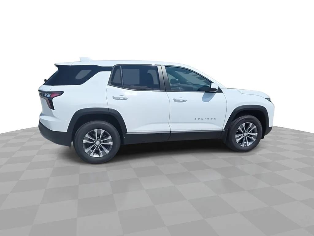 2026 Chevrolet Equinox LT - Photo 9