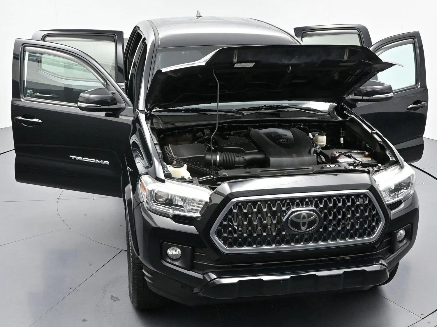 Used 2019 Midnight Black Metallic Toyota TRD Sport image 40