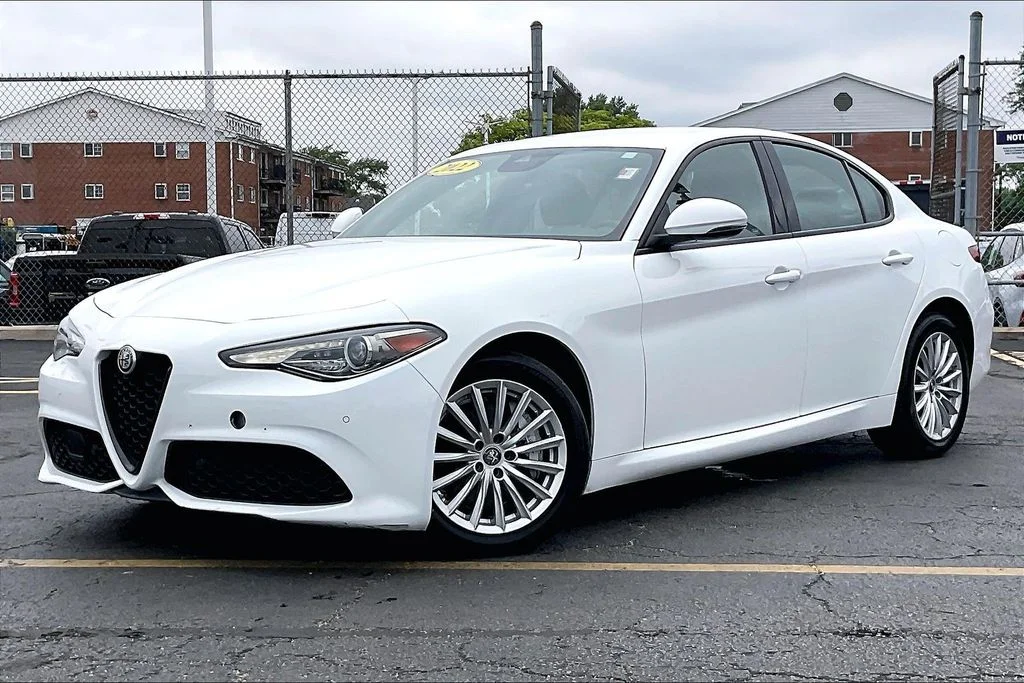 Used 2022 White Alfa Romeo Sprint image 11