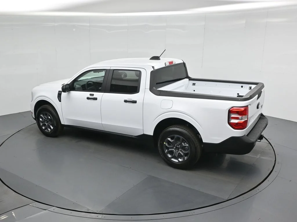 New 2026 White Ford XLT image 38