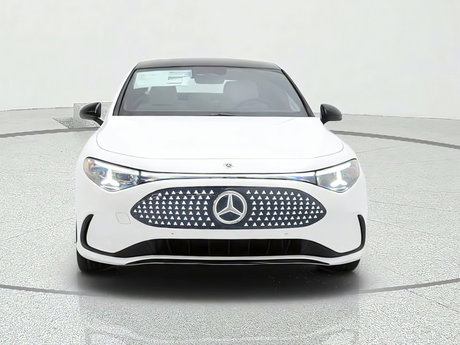 New 2027 Polar White Mercedes-Benz CLA 250+ Electric RWD image 2