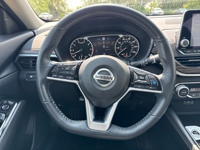 Used 2022 Silver Nissan 2.5 SL image 16