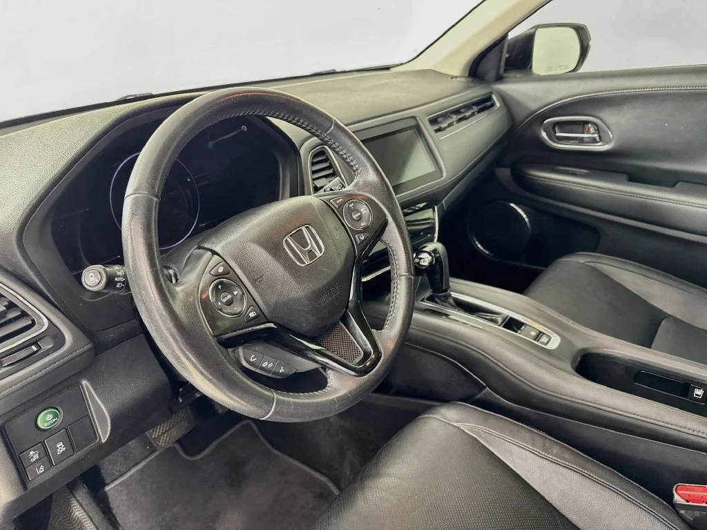 Certified Used 2019 Platinum White Pearl Honda EX-L image 11