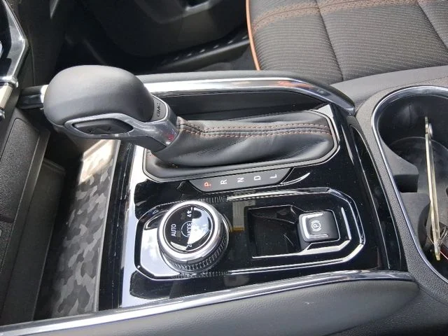 Used 2025 Black GMC AT4 image 12