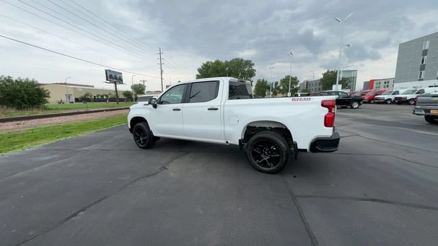 Used 2025 Summit White Chevrolet Custom Trail Boss image 6