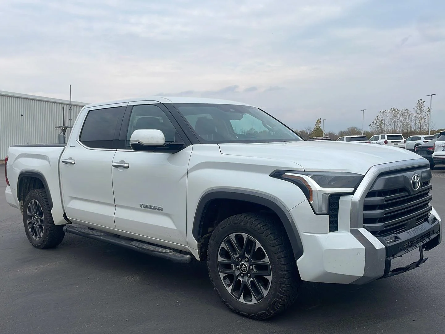 Used 2022 Wind Chill Pearl Toyota Limited image 8