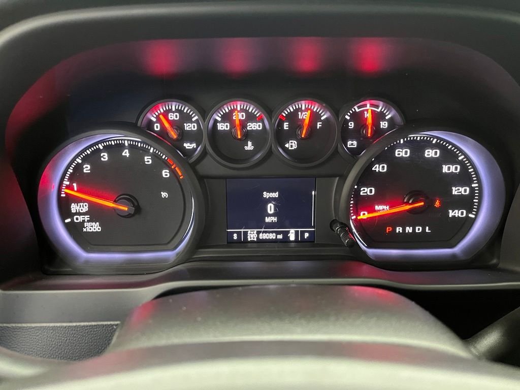 Used 2022 Glacier Blue Metallic Chevrolet Custom image 21