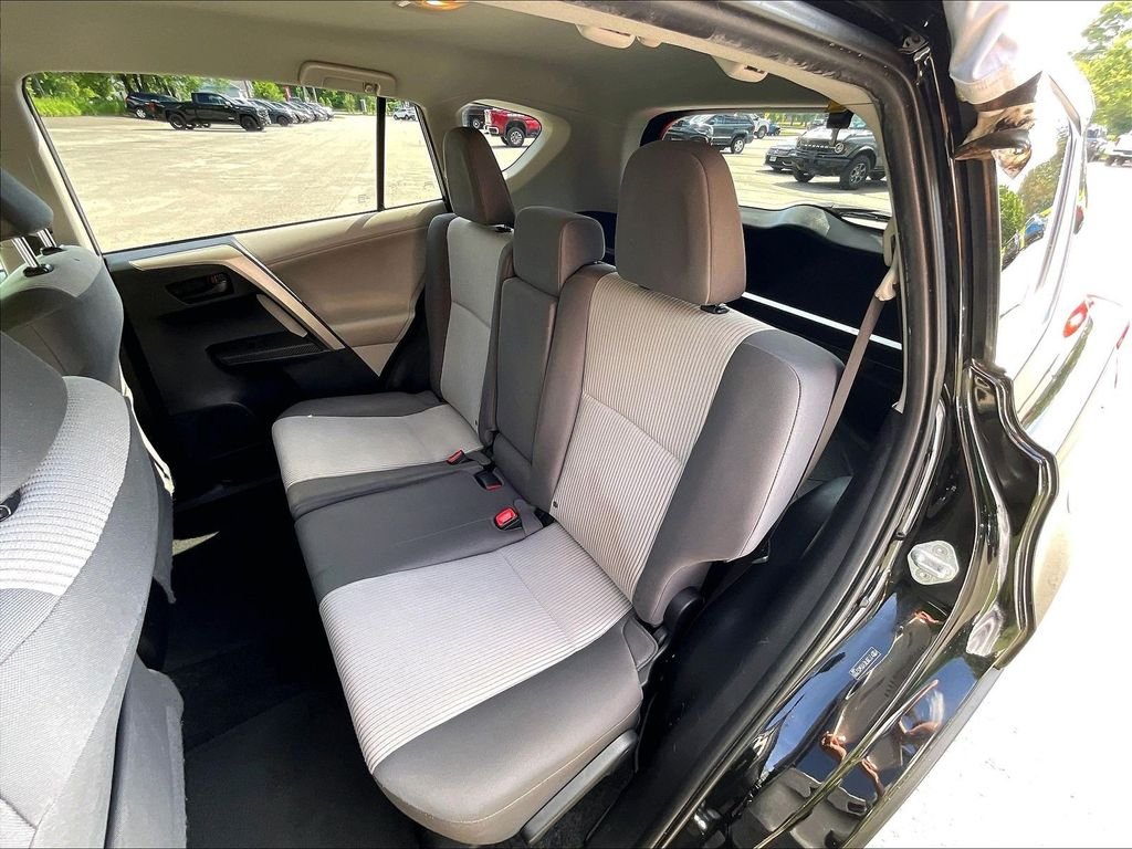 Used 2013 Black Toyota LE image 25
