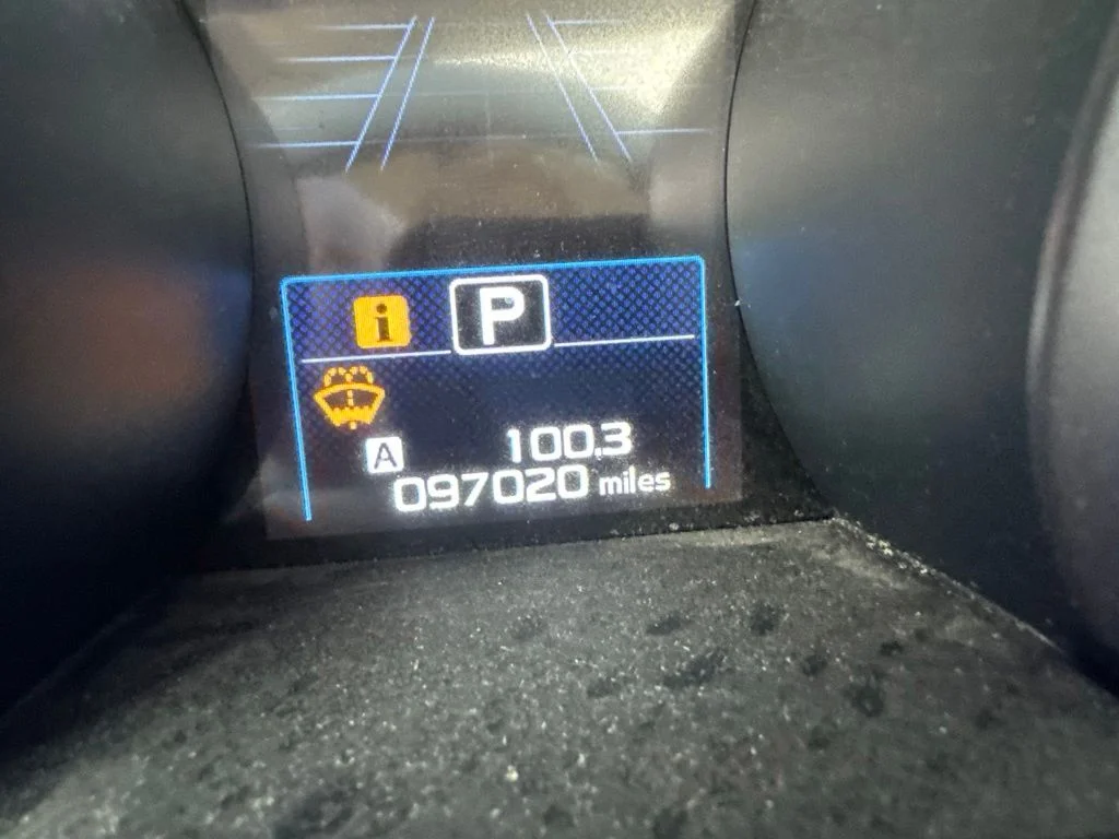 Used 2015 White Subaru 2.5i image 12