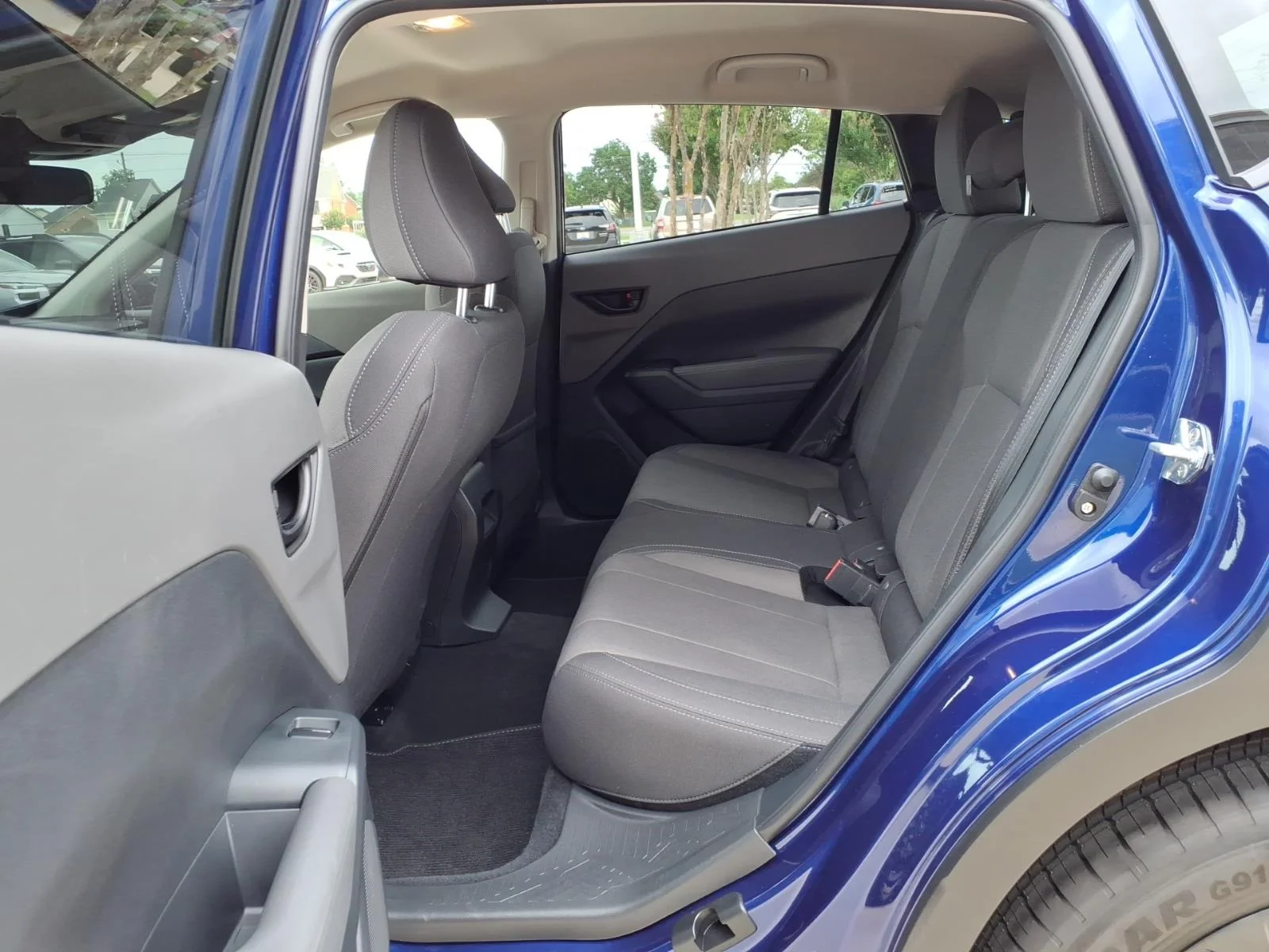Used 2024 BLUE Subaru  image 15