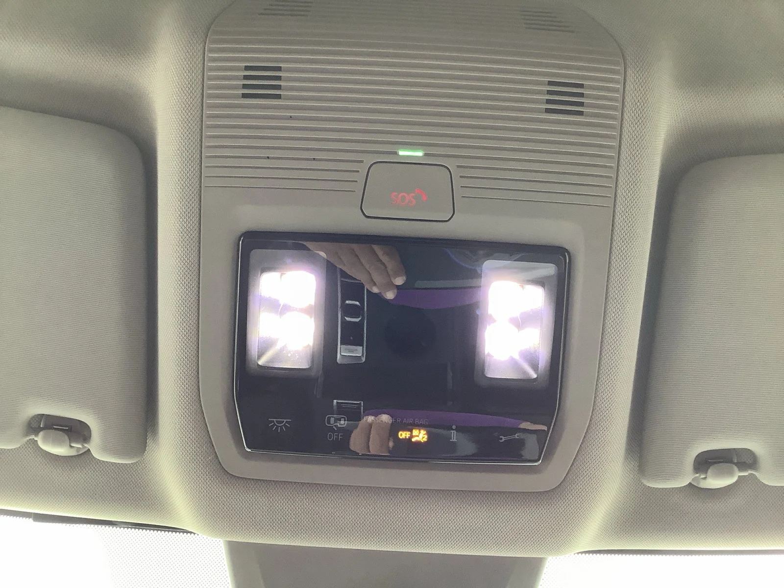 New 2026 OPAL WHITE Volkswagen 2.0T SE image 18