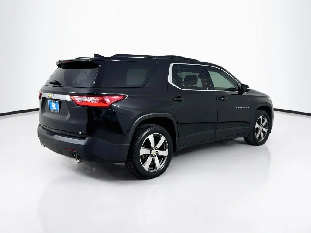 Used 2019 Mosaic Black Metallic Chevrolet 3LT image 8