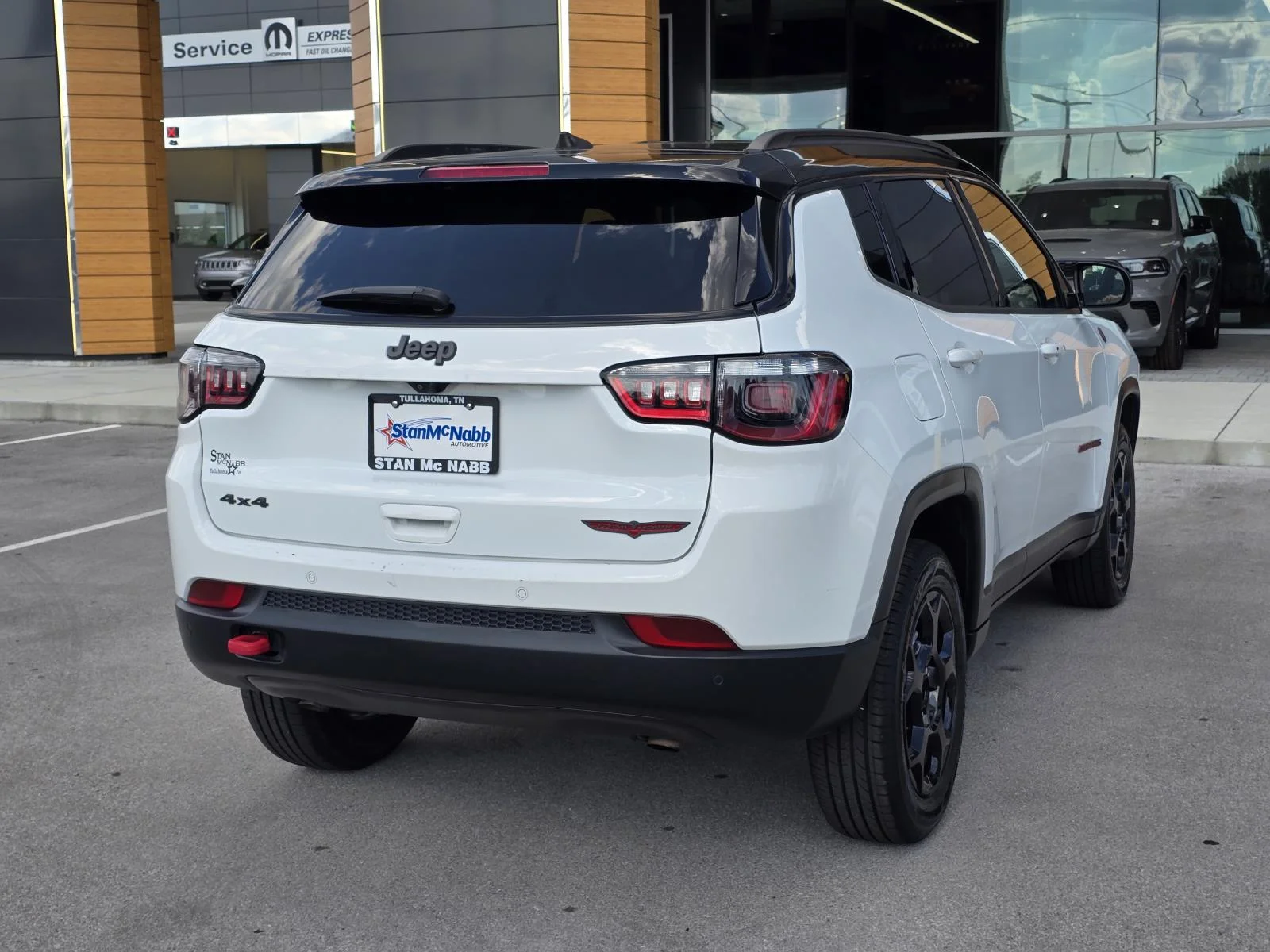 Used 2024 Bright White Clearcoat Jeep Trailhawk image 7