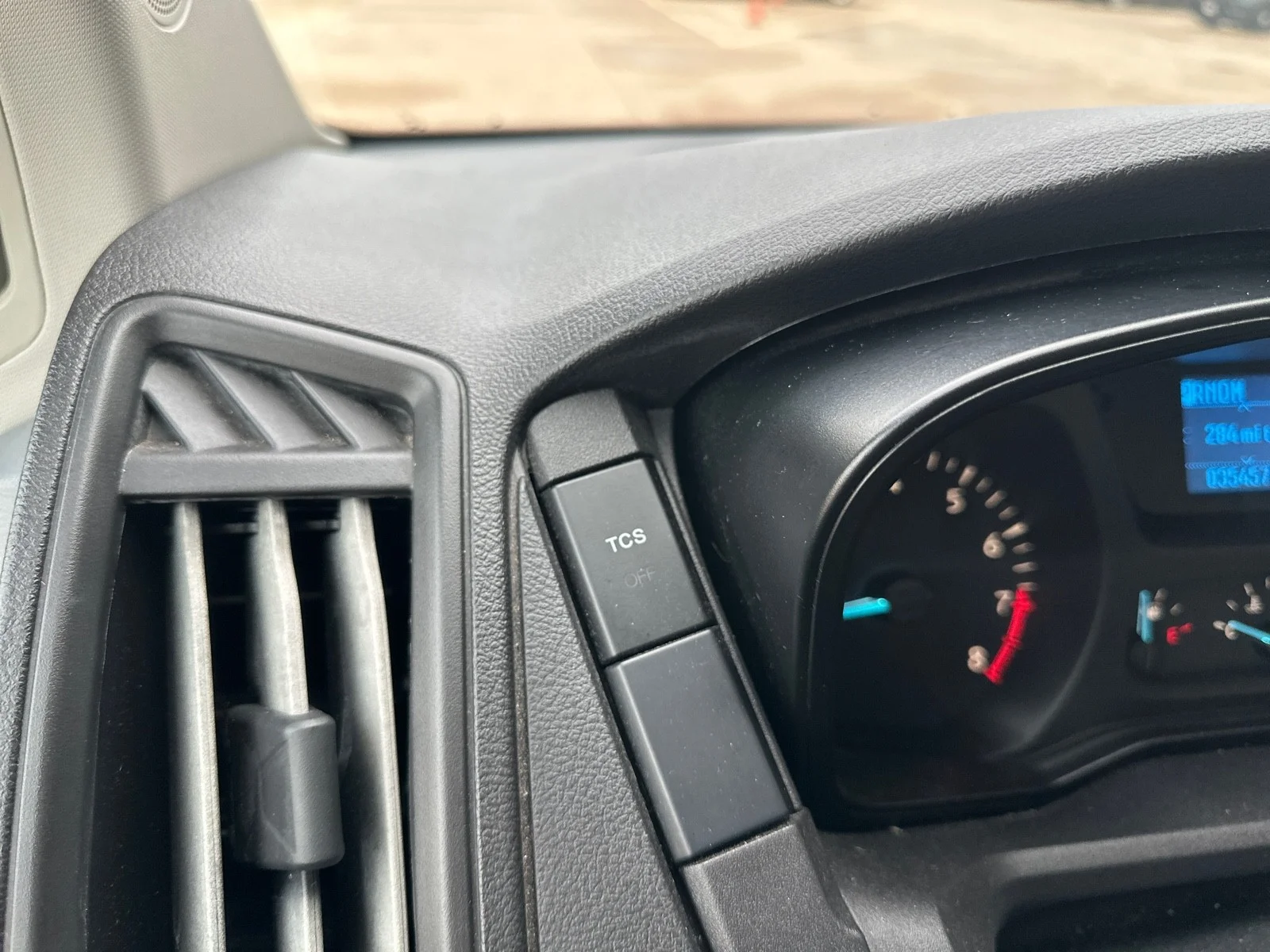 2018 Ford Transit Cutaway Base - Photo 24