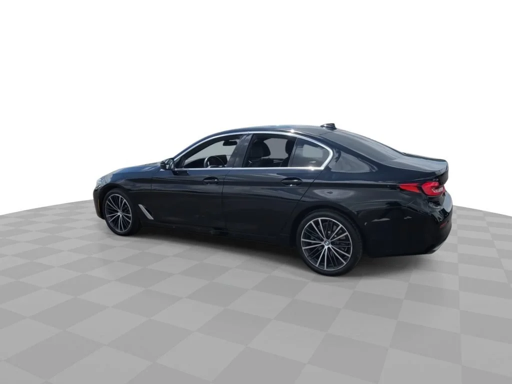 Used 2023 Black BMW i image 6