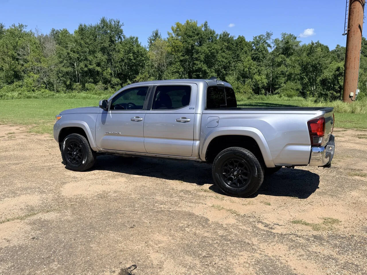 Used 2019 Silver Toyota SR5 V6 4x2 4dr Double Cab 5.0 ft SB image 3