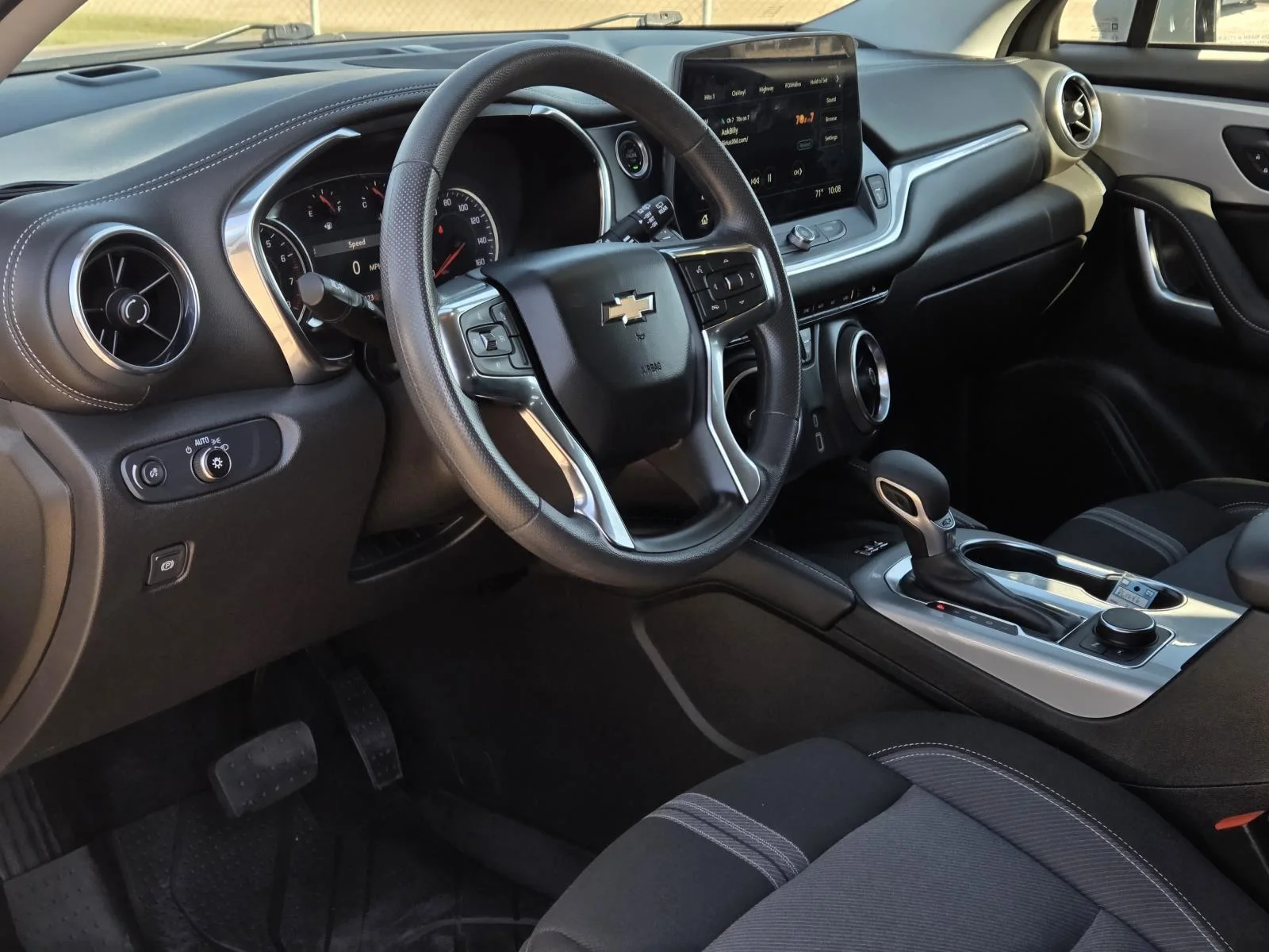 Used 2024 Sterling Gray Metallic Chevrolet LT image 30