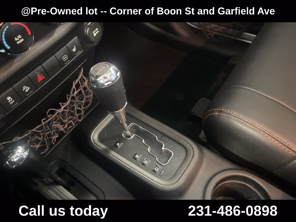 Used 2012 Silver Jeep Sahara image 20