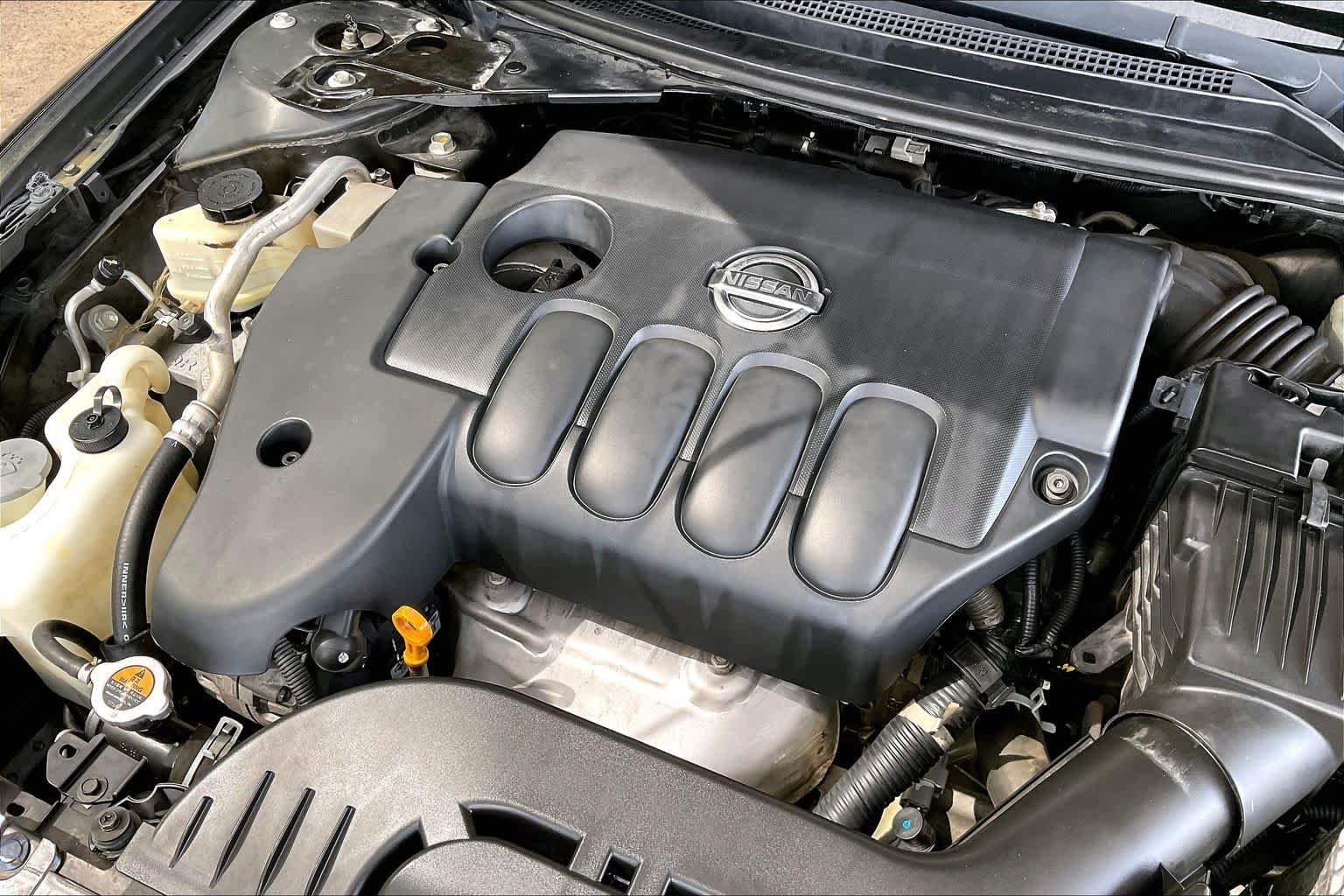 Used 2010 Super Black Nissan 2.5 S image 32