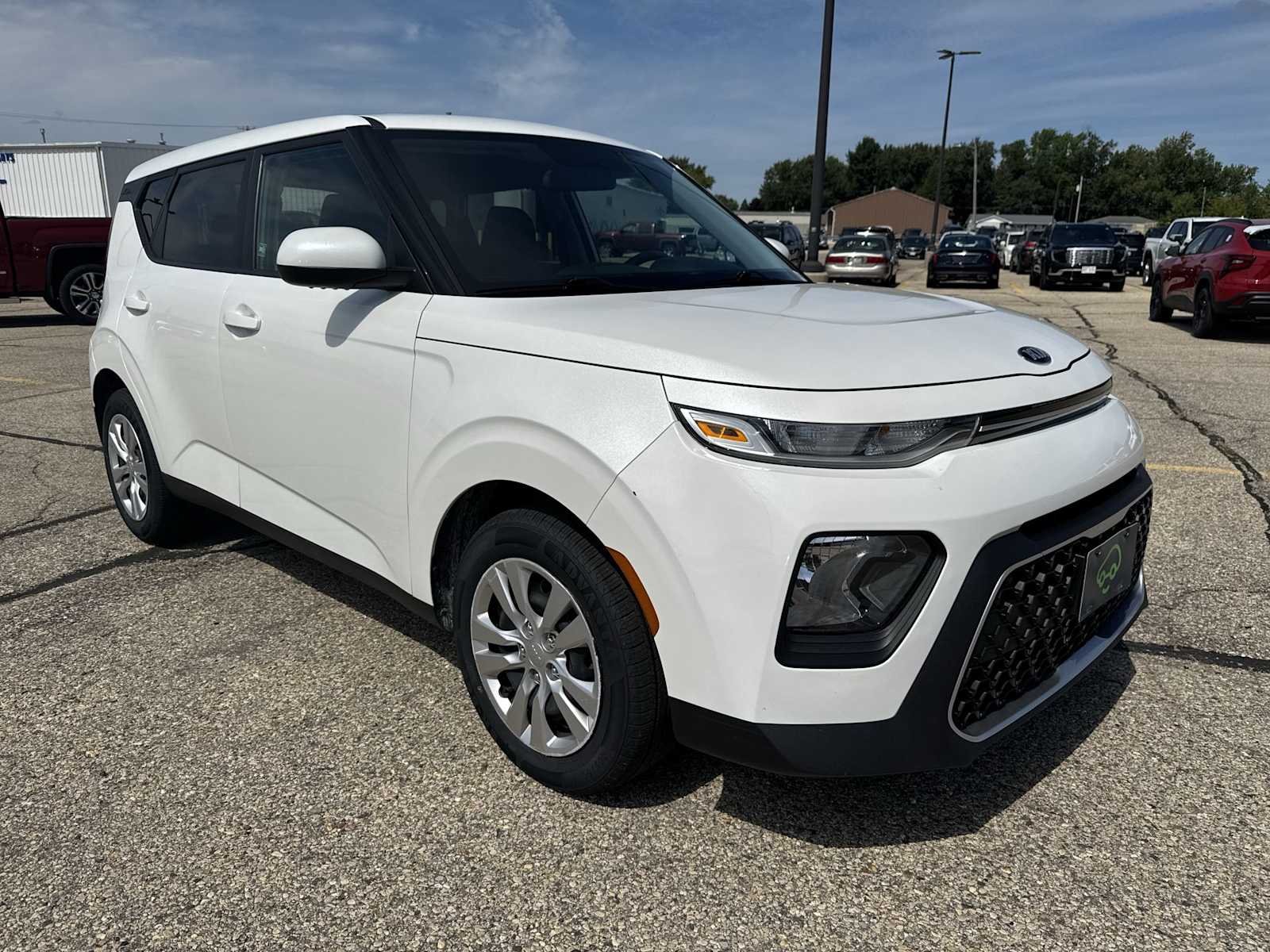 Used 2021 White Kia LX image 11