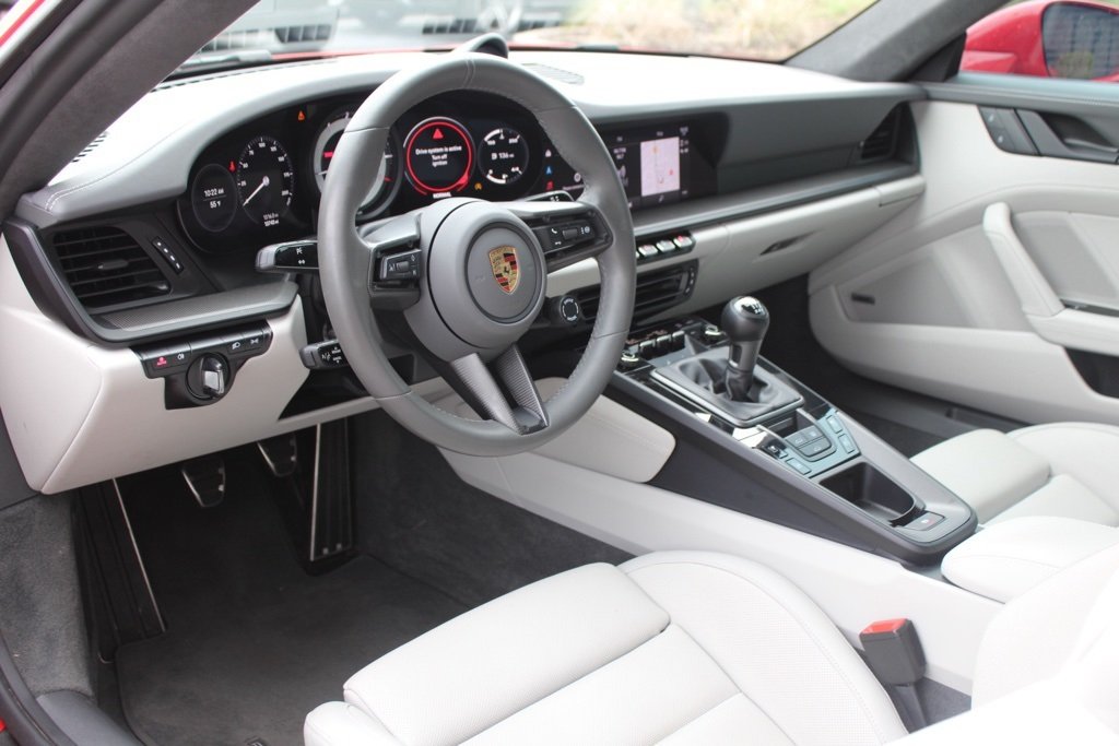 2024 Porsche 911 GTS photo 4