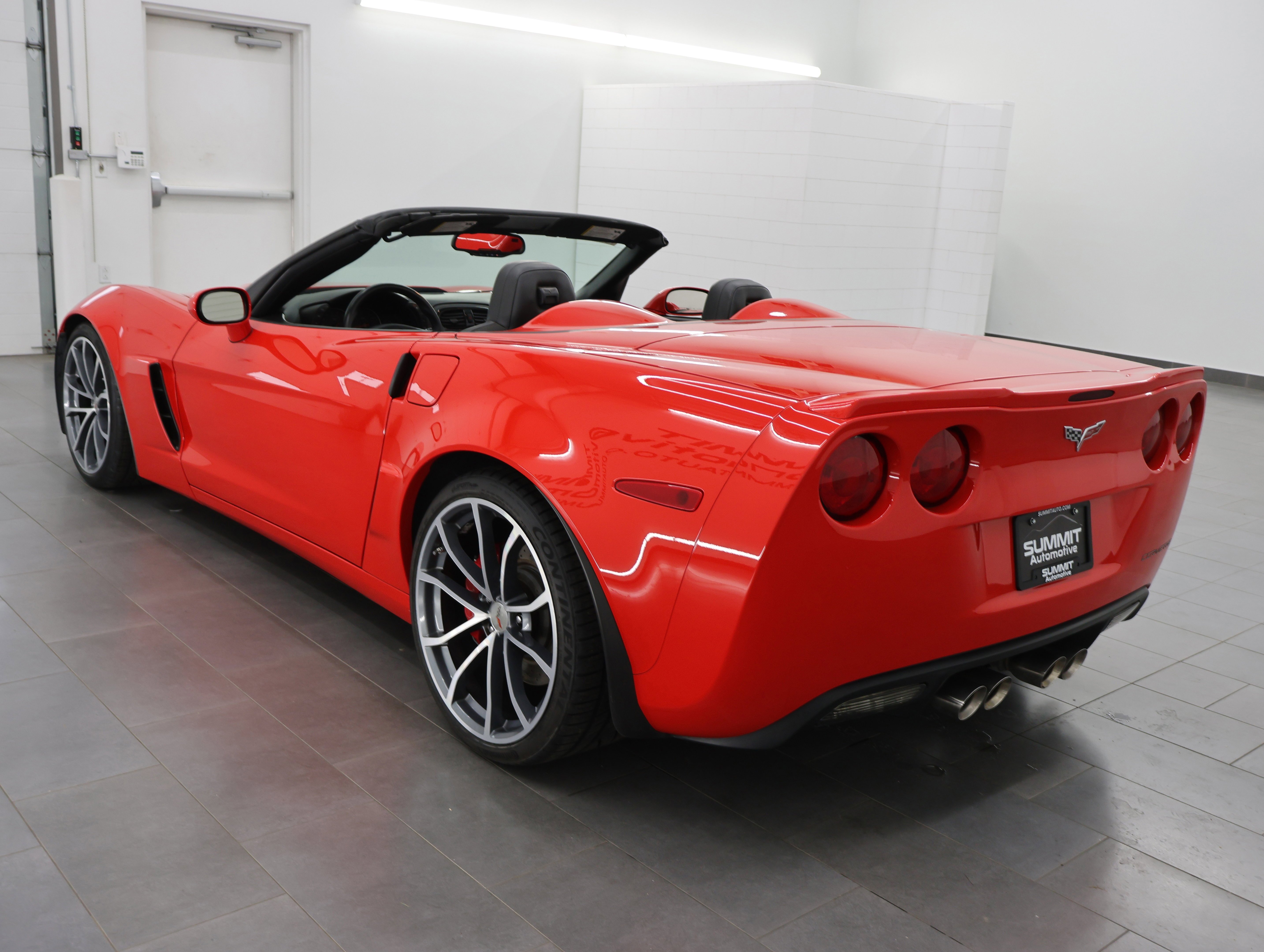 Used 2013 Torch Red Chevrolet 427 1SB: 427 1SB-6 SPEED STICK SHIFT-NAV-HEATED LEATHER-7.0L V8 image 6