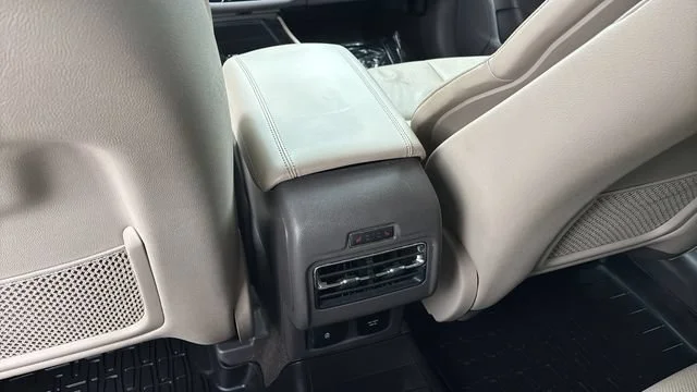 Used 2020 White Lincoln Reserve image 21